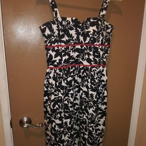 B2 True Envy Black White Summer Dress Size Medium 8